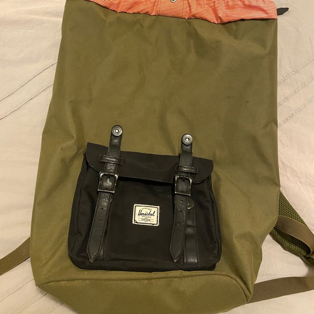 Hershel Little America backpack in excellent condition.
